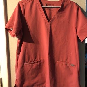 Casma Figs scrub top